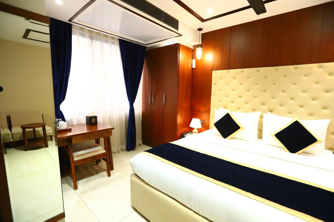 Sanca International Hotel In Patel Nagar Delhi New Delhi Exterior photo
