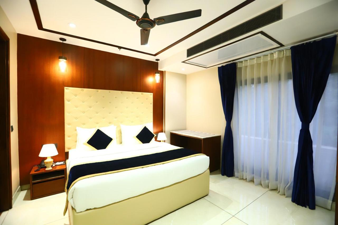 Sanca International Hotel In Patel Nagar Delhi New Delhi Exterior photo