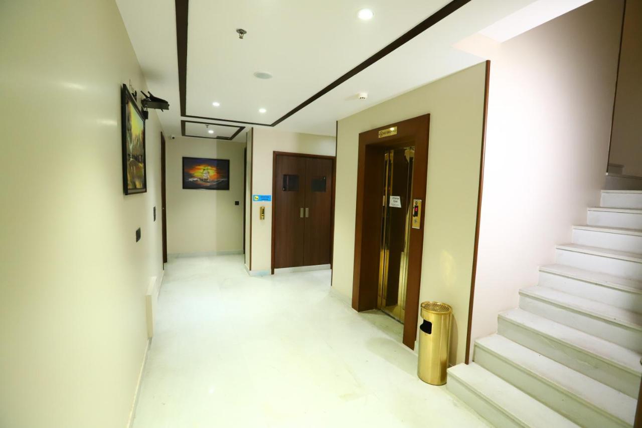 Sanca International Hotel In Patel Nagar Delhi New Delhi Exterior photo
